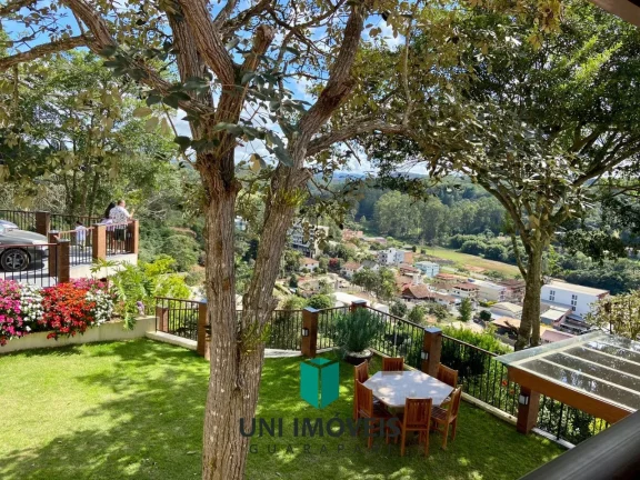 Imagem Linda Casa de 2 Pavimentos com 6 Suítes e Vista Panorâmica para a Rota do Lagarto e Pedra Azul!