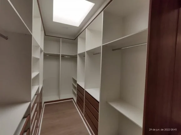 Imagem Casa Nova e Térrea no BURLE MARX - 250m²
