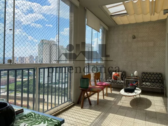 Imagem Cobertura Duplex na Água Branca com 210m², 3 suítes e 3 vagas.