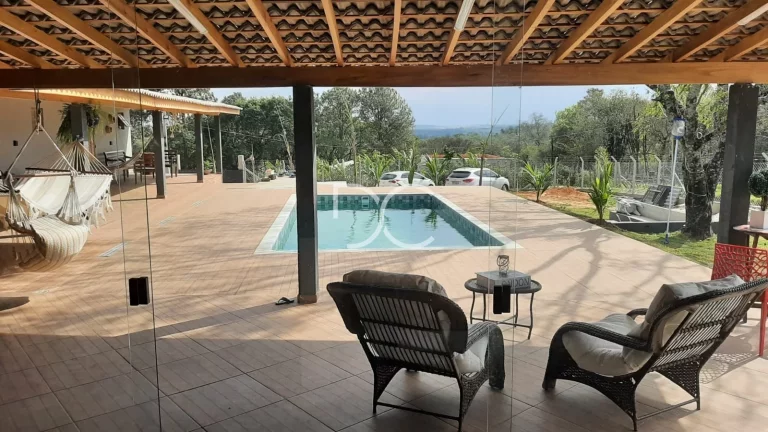 Imagem Venda Chácara | AT 1080 m² | AC 240 m² | 4Dorm | 4 Suítes | 4 Banheiros | 10 Vagas