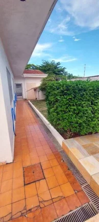 Imagem CASA NO CENTRO, PROXIMO A MATERNIDADE, EXCELENTE PARA CLÍNICA