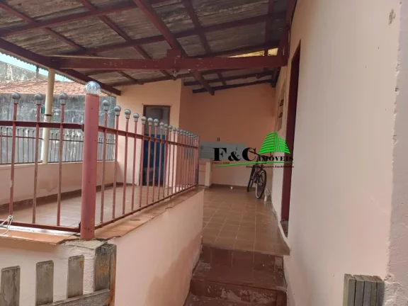 Imagem Casa para Venda em Limeira, Vila Queiroz, 4 dormitórios, 1 suíte, 2 banheiros, 4 vagas