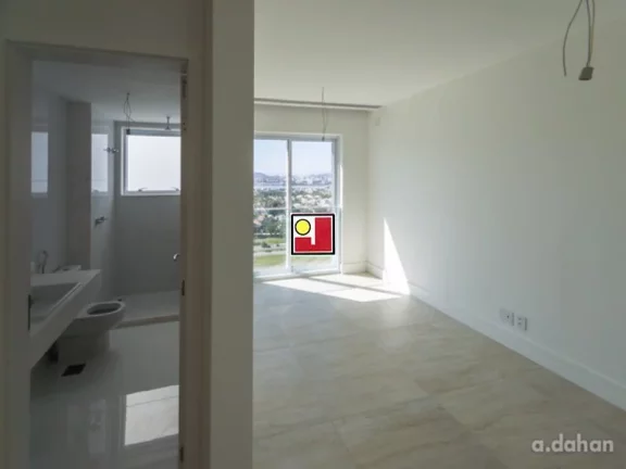 Imagem Vendo 4 sts RISERVA GOLF, Ed., Golf, 381m², frontal, alto, vista espetacular, closets, travertino, 5 banheiros, 4 vagas, golfe, tênis, squash, piscina