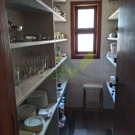 Imagem Bela Casa à Venda no Condomínio Clube da Montanha em Atibaia