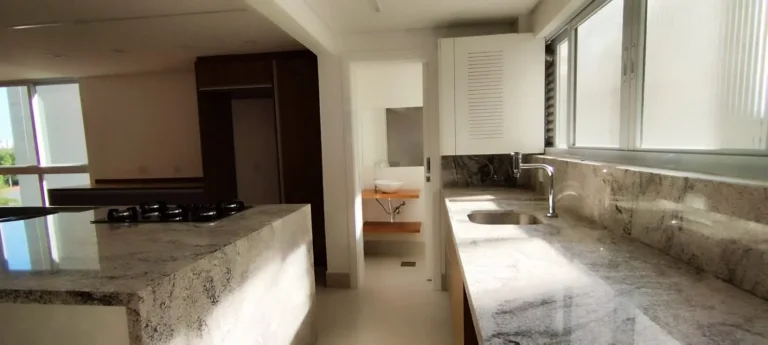 Imagem Apartamento 144 M², 3Q, 1 Suíte, 3º opcional, todo reformado, sala e cozinha gourmet integrados com forno e cooktop, academia, playground, ar split.