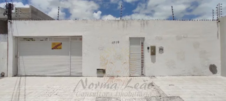 Casa térrea com piscina na Coroa do Meio, Aracaju/SE. Ideal para Escritórios, Clínicas e afins.