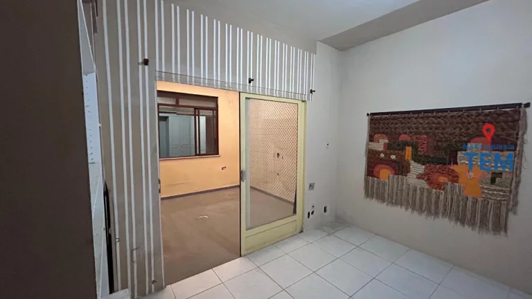 Imagem Casa Comercial na Freguesia