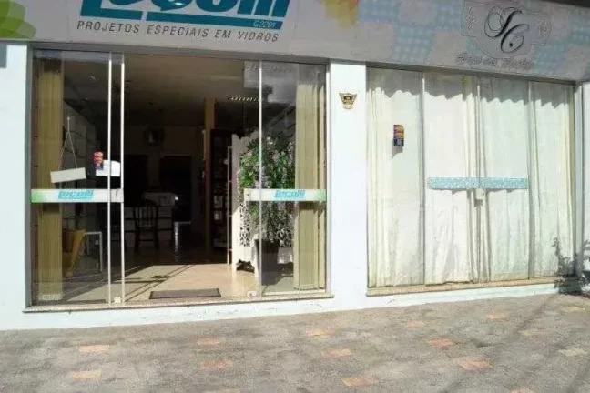 Imagem Sobrado com Sala Comercial no Bairro Cordeiros - Itajaí