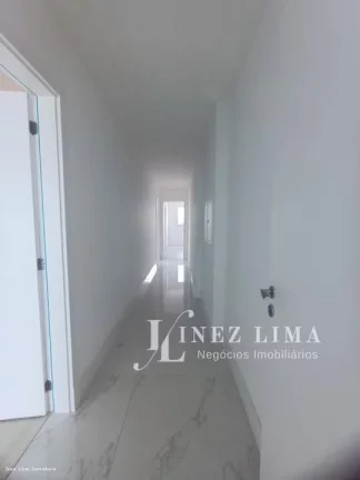 Imagem Alto Padrão para Venda em Itapema, meia praia, 3 dormitórios, 3 suítes, 4 banheiros, 2 vagas
