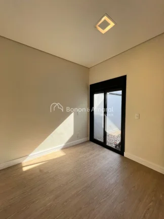 Imagem Maravilhosa casa térrea, acabamento de primeira, com 3 quartos sendo 1 suíte, cozinha planejada co...