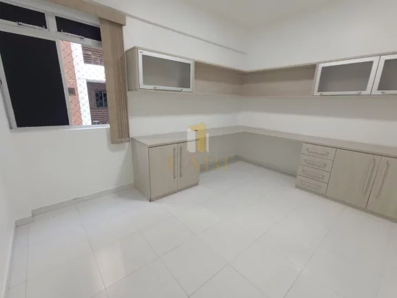 Imagem excelente Apartamento Cabo Branco 95 metros prédio com piscina