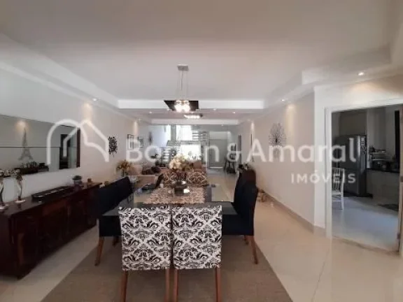 Imagem Belíssima Casa de Condomínio à Venda no Fazenda Santa Cândida em Campinas. Com 3 Quartos, 3 suí...