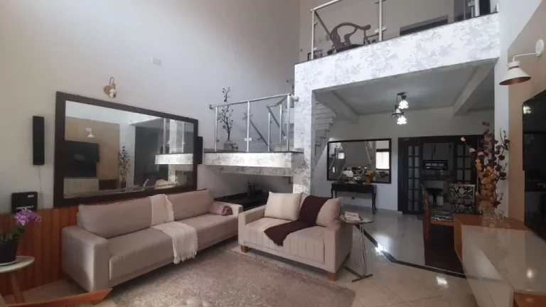 Imagem Sobrado com 4 dormitórios à venda, 327 m² por R$ 780.000,00 - Vila Amorim - Suzano/SP