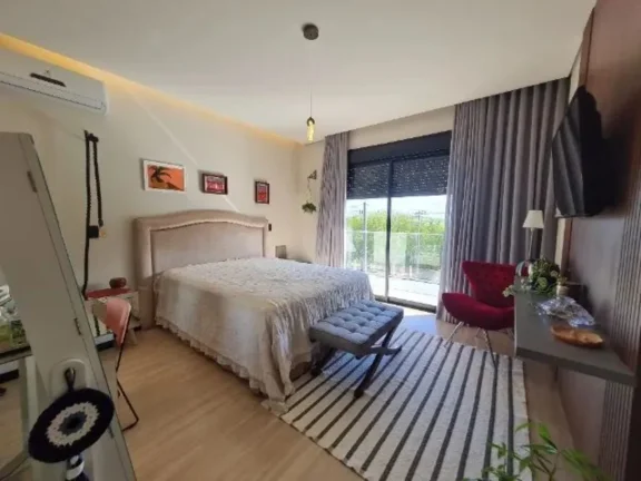 Imagem Espetacular Casa em Condomínio à Venda em Sorocaba-SP, na Vila Haro: 3 quartos, 3 suítes, 3 salas, 4 banheiros, 5 vagas, 226m².