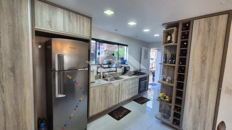 Imagem Linda casa rodeada pela natureza!!!
