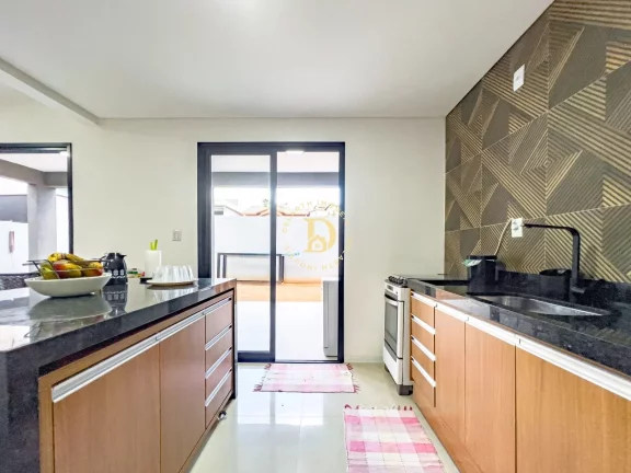 Imagem Casa - Cond. Golden Park - Jacareí - 3 Dormitórios (1 Suíte) - 200m²