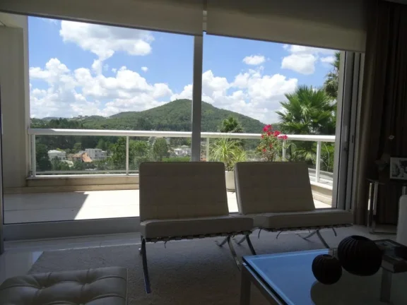 Imagem Casa no Res. Alpha 10 - 1.100m² Mobiliada