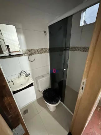 Imagem Sobrado com 2 dormitórios à venda, 98 m² por R$ 393.000 - Macuco - Santos/SP