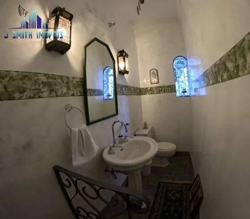 Imagem Chácara com 4.192m², casa principal + anexos SPA e academia! Em Condomínio.
