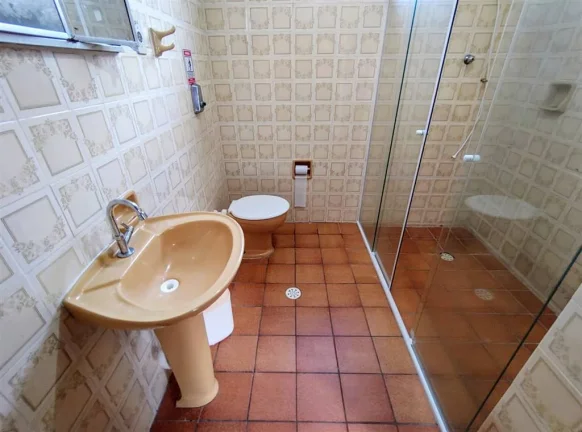 Imagem Casa com quartos + edícula e Piscina em Praia Grande