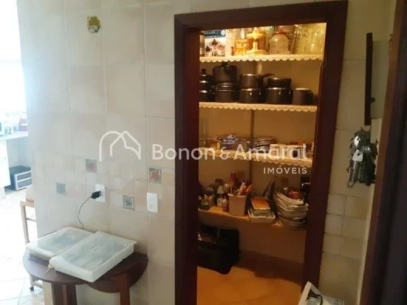 Imagem Localizada em um dos condomínios mais desejados da cidade, essa residência oferece exclusividade, ...