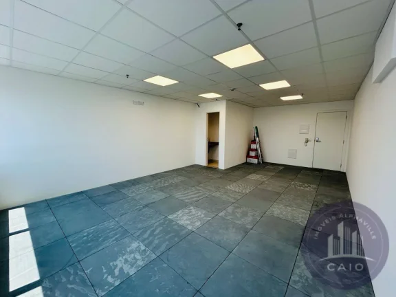Imagem Sala para aluguel com 43 m² por R$ 2.344,00/mês - Alphaville -SP