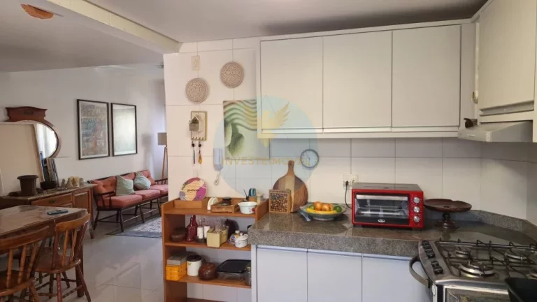 Imagem Casa junto ao Parque Cemucam e o Melhor da Granja Viana