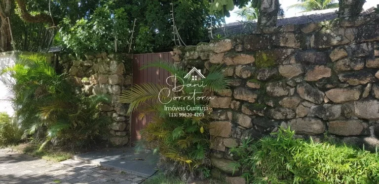 Imagem Oportunidade imperdível: Pousada comercial à venda ou locação em Guarujá-SP, bairro Guaiúba, com 9 quartos, 9 suítes, 3 salas, 11 banheiros, 9 vagas de garagem e 800,00 m² de área.