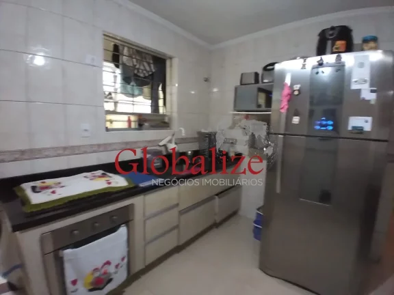 Imagem Apartamento térreo com 2 dormitórios com vaga de garagem no bairro Aparecida em Santos