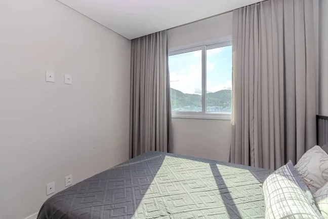 Imagem Apartamento 2 suítes e 2 dormitórios com 2 vagas de garagem em Balneário Camboriú/SC