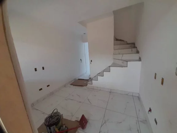 Imagem Casa com 2 dormitórios à venda, 65 m² por R$ 370.000,00 - Maracanã - Praia Grande/SP