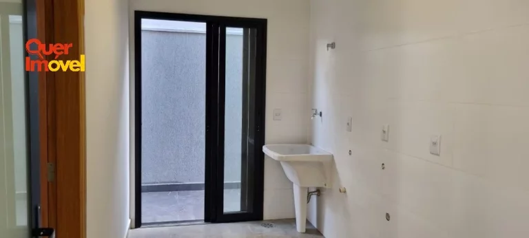 Imagem Casa de luxo em condomínio: 3 suítes, 4 vagas na cidade de Ribeirão Preto-SP, Jardim Valencia - 186m².