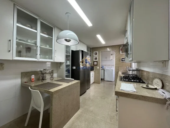 Imagem APARTAMENTO 4 DORMITÓRIOS NO EDIFÍCIO NEW YORK - VENDA