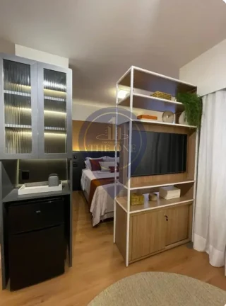 Imagem Studio de Luxo à Venda em São Paulo-SP, Bairro Cerqueira César! 1 quarto, 1 suíte, 2 salas, 1 banheiro, 1 vaga, 32m². Aproveite!