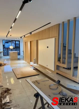Imagem Imperdível! Casa à venda em São Paulo-SP, na Vila Carrão, com 3 quartos, 3 suítes, 3 banheiros, 3 vagas de garagem e 197m².