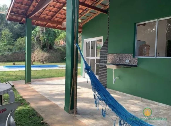Imagem Chácara com lago e piscina 2 casas 2.700m2 de área a apenas 50km de SP