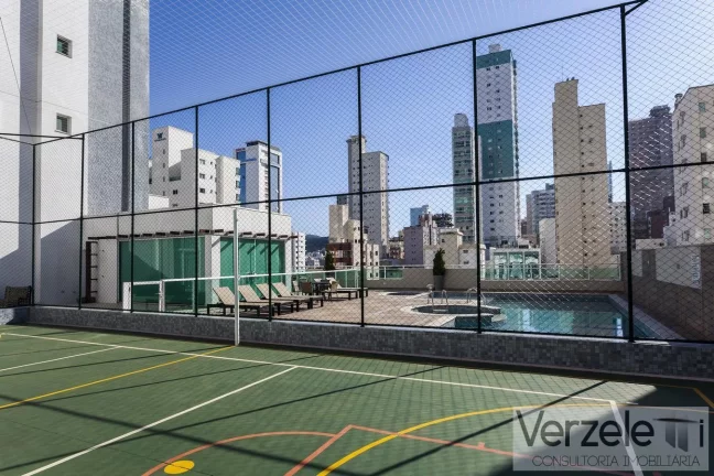 Imagem Apartamento 4 ou + dormitórios para Venda em Balneário Camboriú / SC no bairro Centro