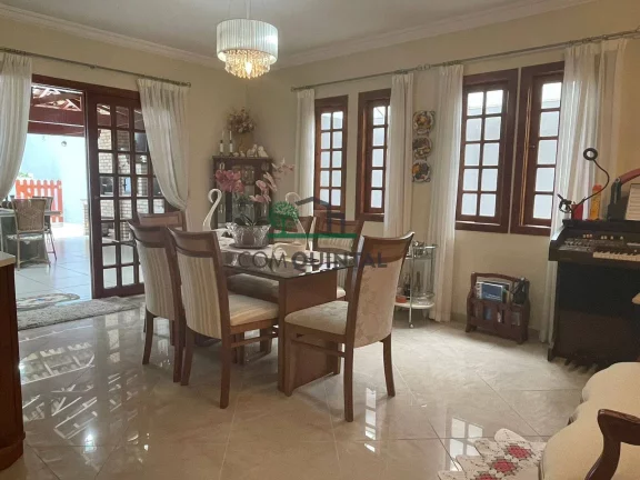 Imagem Casa com 2 Quartos à Venda, 273 m² em Parque Dom Henrique Ii - Cotia