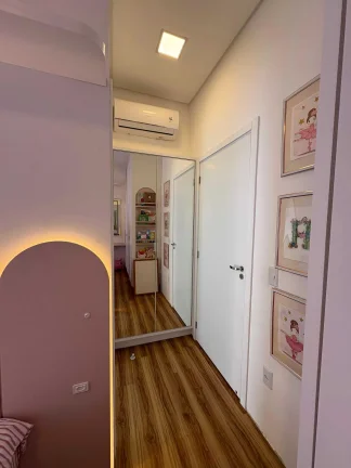Imagem Casa mobiliada no Condomínio Caledônia com 3 suítes e 6 vagas de garagem em Camboriú/Sc