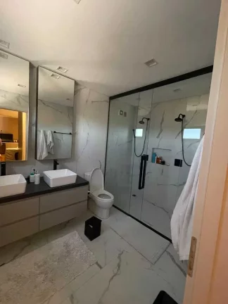 Imagem Casa em hangar com 3 suítes e 2 vagas de garagem entre Itajaí e Brusque.