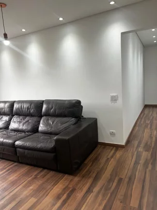 Imagem Apartamento Reformado de 70m² à venda no Jaguaré!! 02 Dormitórios ( Quartos ), Sala, Cozinha, 02 Banheiros, Área de Serviço e 01 Vaga coberta de Garagem!!!