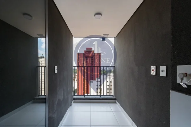 Imagem Amplo apartamento de luxo em Pinheiros, São Paulo-SP: 3 quartos, 3 suítes, 2 salas, 4 banheiros, 2 vagas, 178m². Aproveite!