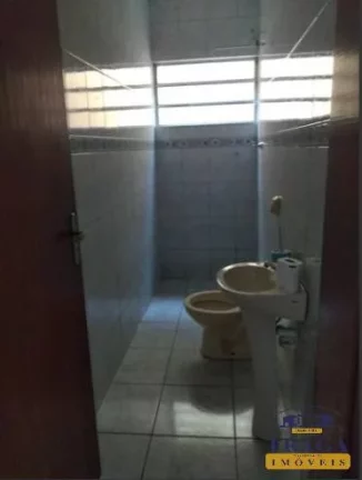 Imagem CASA C/ 175 M² / 02 QUARTOS SENDO 01 SUÍTE / 02 VAGAS