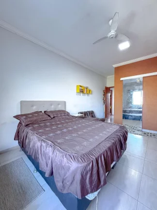 Imagem Casa com 4 Quartos e Suíte em Portal de Jacaraipe com Vista para o Mar