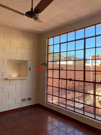Imagem Sobrado à venda 3 Quartos, 1 Suite, 2 Vagas, Tremembé, São Paulo - SP