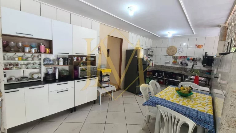 Imagem Casa com excelente lote no bairro Petrópolis
