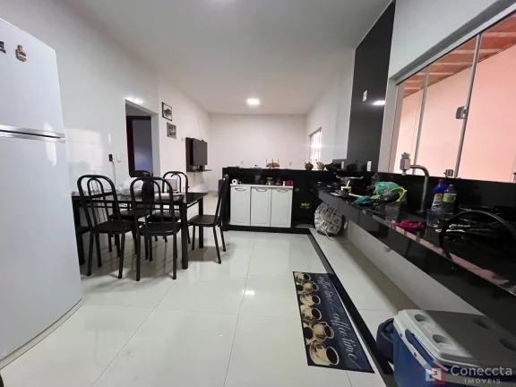 Imagem Casa à Venda no Ipanema II – 3 Quartos (1 Suíte) | 239m² de Conforto em Patos de Minas-MG