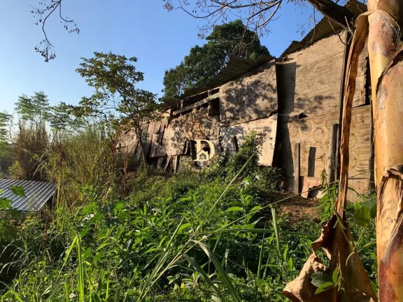 Imagem Chácara com área comercial urbana - Zona Leste - Bairro Araujo - 2.830 m2