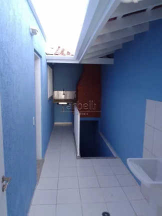 Imagem Sobrado com 188 metros quadrados de área construída, com sala para dois ambientes, sanca no teto, ...