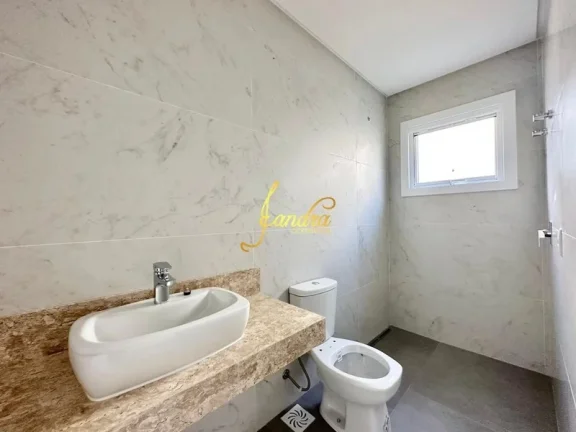 Imagem Sobrado em condomínio fechado com 04 suites